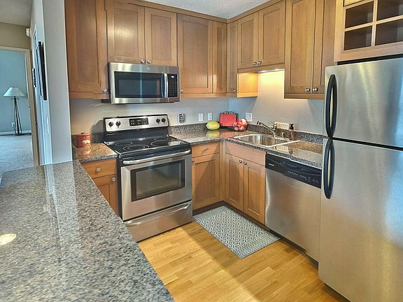 3rd image of 1660 N Prospect Ave Unit 2105