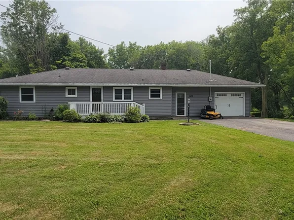 3214 Cottle Rd, Weedsport, NY 13166
