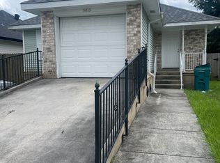 5813 S Oak Dr, Marrero, LA 70072