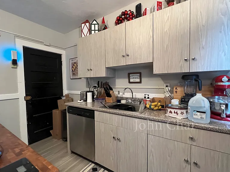 220 South St #3 — Photo 9