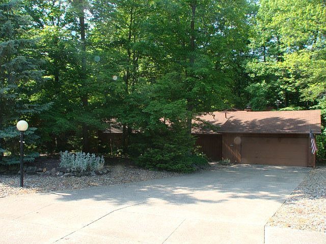 11632 Emerald Edge Place Strongsville, OH 44136