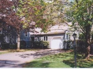 15 Coltsway, Wayland, MA 01778