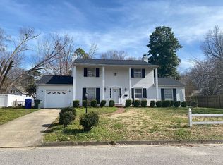 20 Marina Dr, Newport News, VA 23608