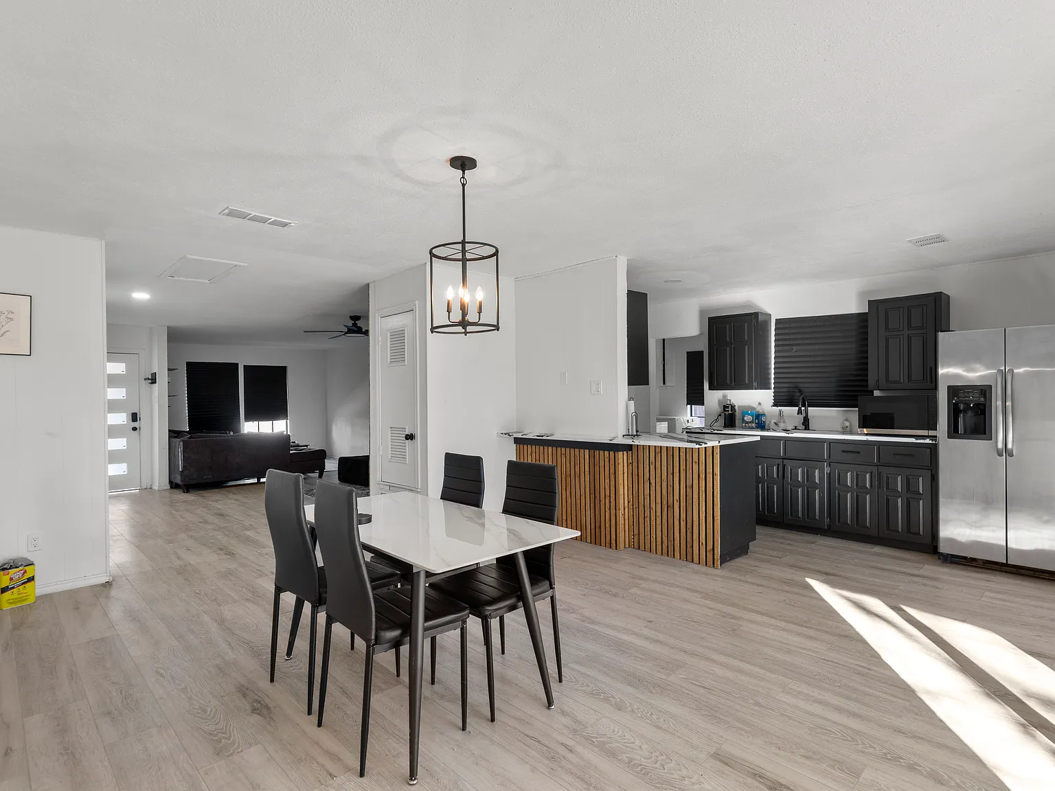 4 bed, 1584 sqft, $3,000 — Photo 2