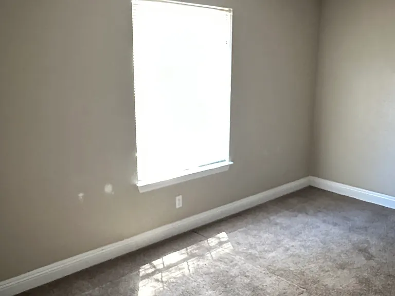 3823 S Maryland Pkwy — Photo 24