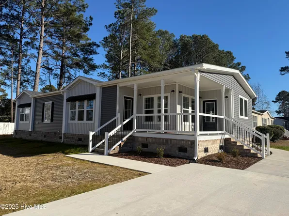 845 Watson Avenue SW, Calabash, NC 28467
