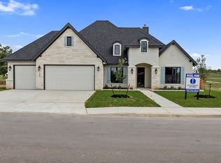 136 Janice Ave, Castroville, TX 78009