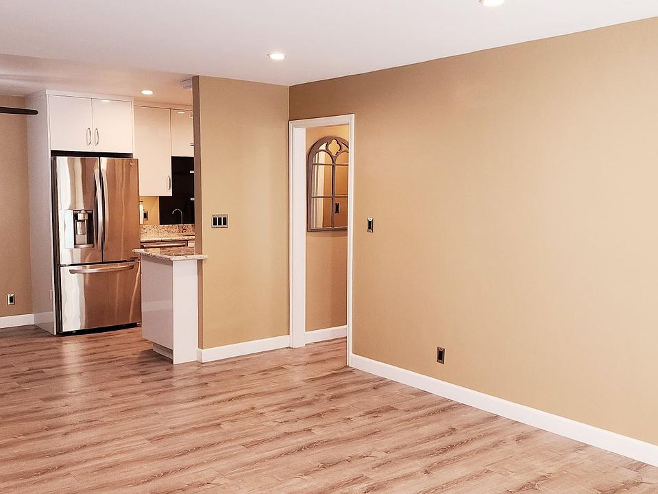 1st image of 47 Dearborn Pl APT 31