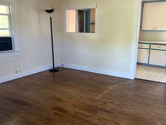 4th image of 1007 Walker Ave