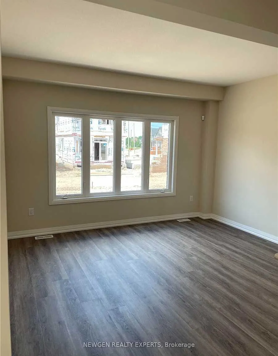 5 bed, $2,500 — Photo 4