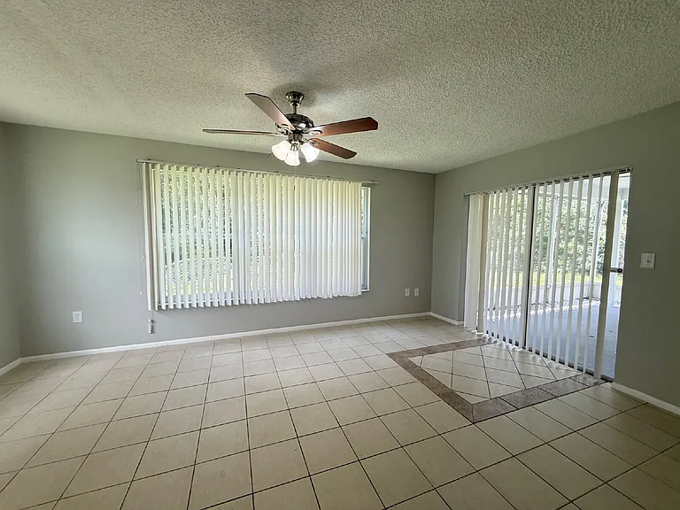 3451 Seven Springs Blvd — Photo 15