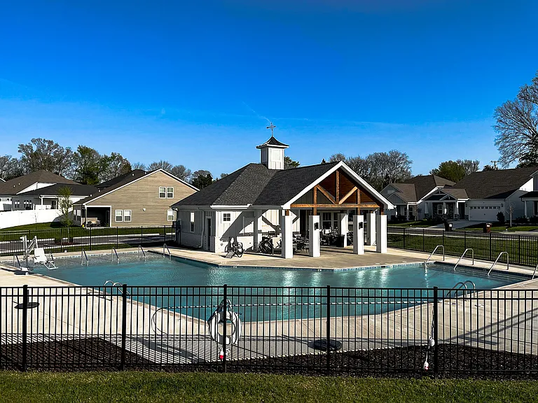 Community pool