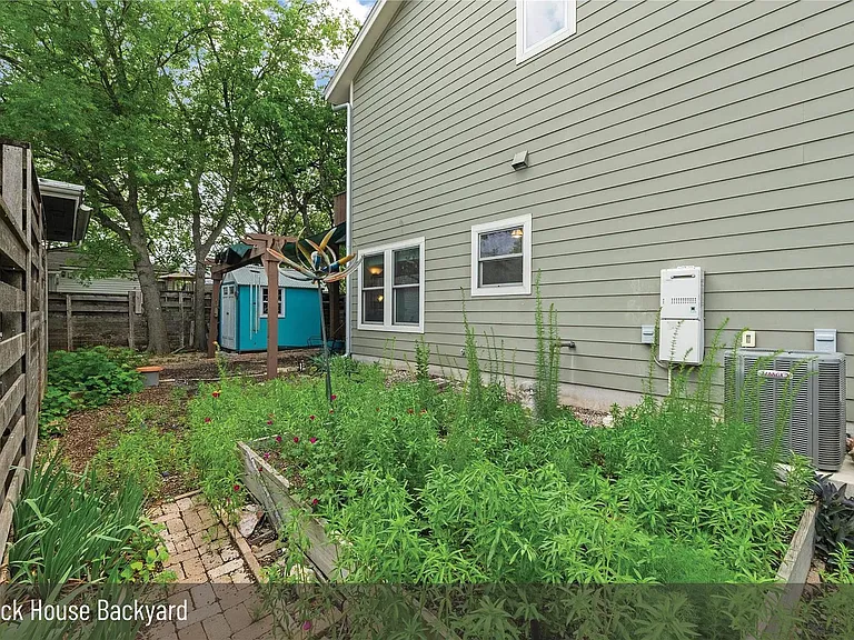 5508 Avenue G #B — Photo 12
