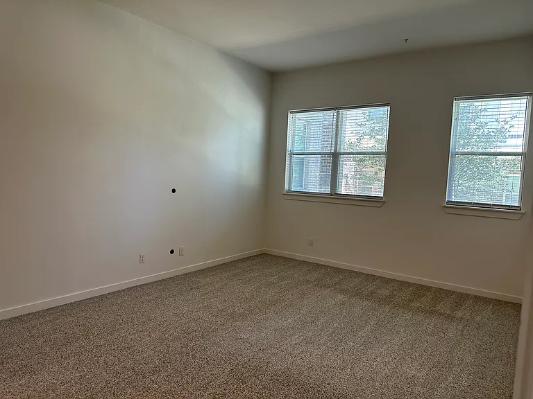 1211 Beaconsfield Ln #605 — Photo 28