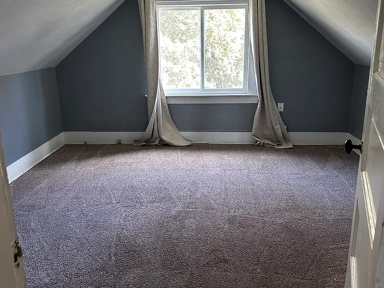 715 E Capitol Ave — Photo 23