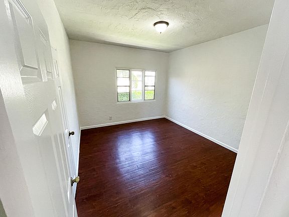 5th image of 2245 Pacific Ave