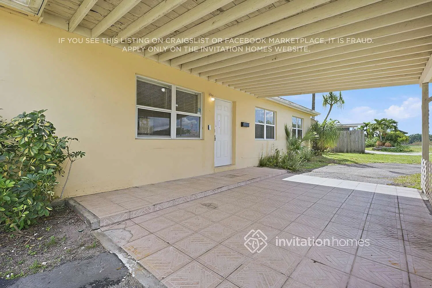 2320 Rue Rd West Palm Beach, FL 33415 — Photo 4