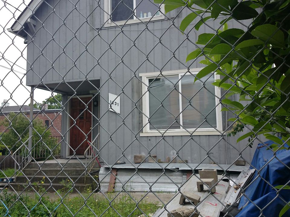 2nd image of 1231 E Spruce St