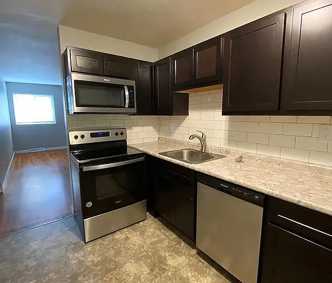 2221 Woodson Rd #A — Photo 4