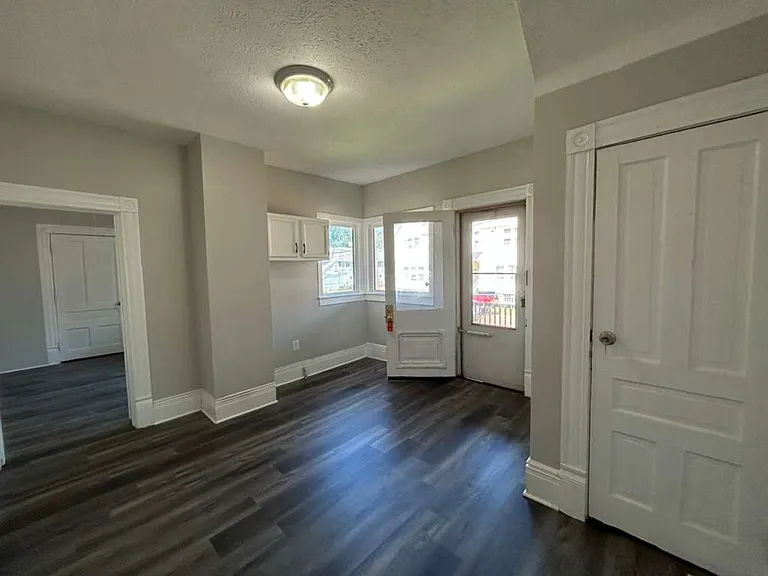 9300 Madison Ave — Photo 18