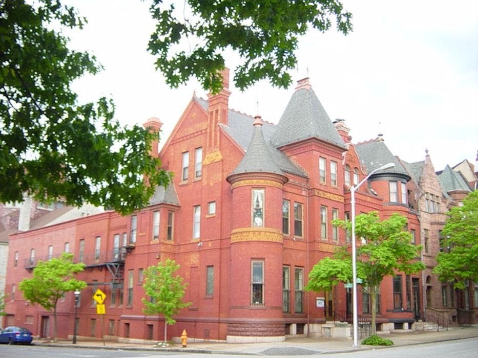 Welcome to 1900 Eutaw Place/300 Robert Street