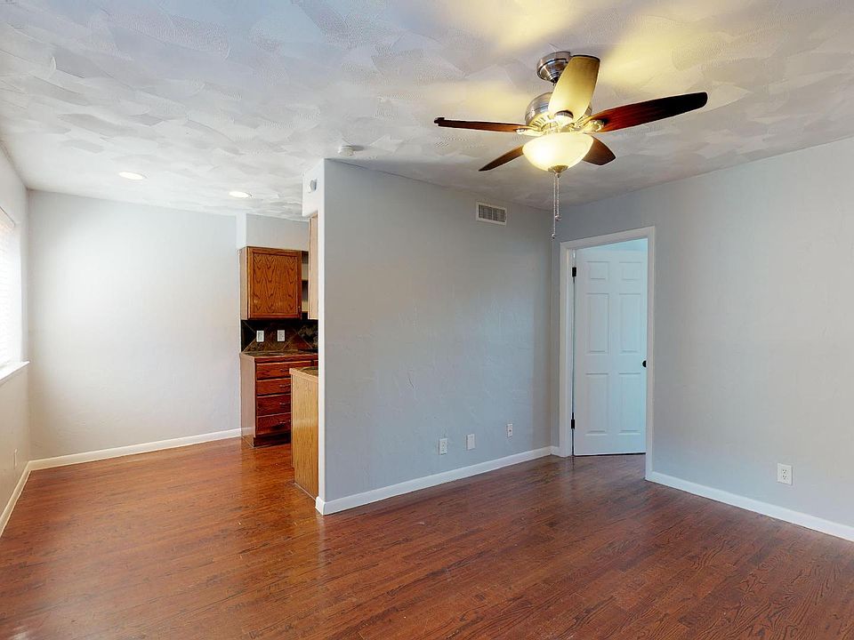 2nd image of 1518 N Haskell Ave #M29ejaquu