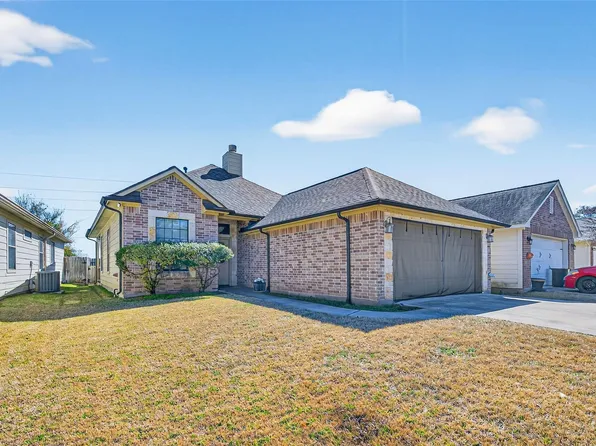 118 Snug Harbor Dr, Montgomery, TX 77356