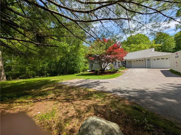 476 Central Pike, Scituate, RI 02857