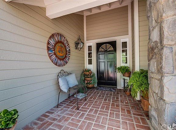 4th image of 9736 Willow Glenn Cir