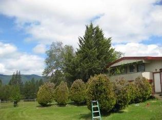 200 Covered Bridge Rd, Rogue River, OR 97537