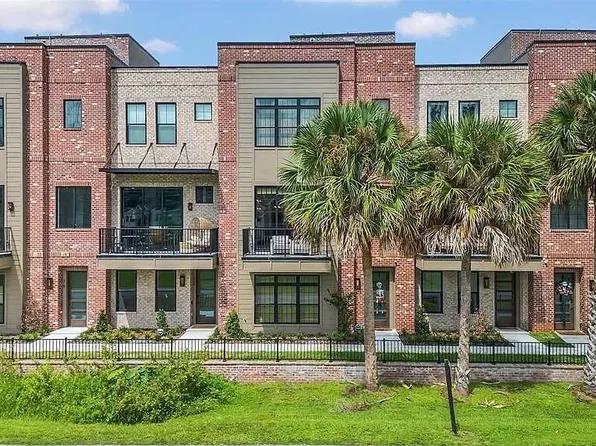 64 N Park Ave, Winter Garden, FL 34787