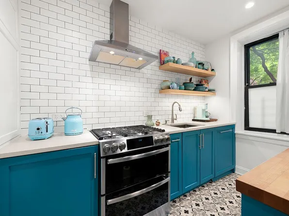 83-10 35th Ave APT 1W, Jackson Heights, NY 11372