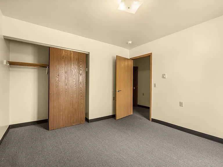 401 Morgan Ave #1 — Photo 8