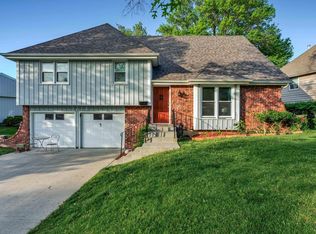 3714 SW 33rd St, Topeka, KS 66614