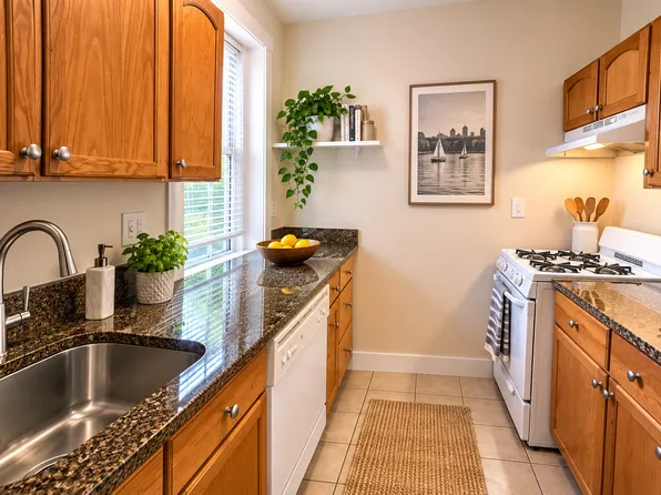 31 Queensberry St, Boston, MA