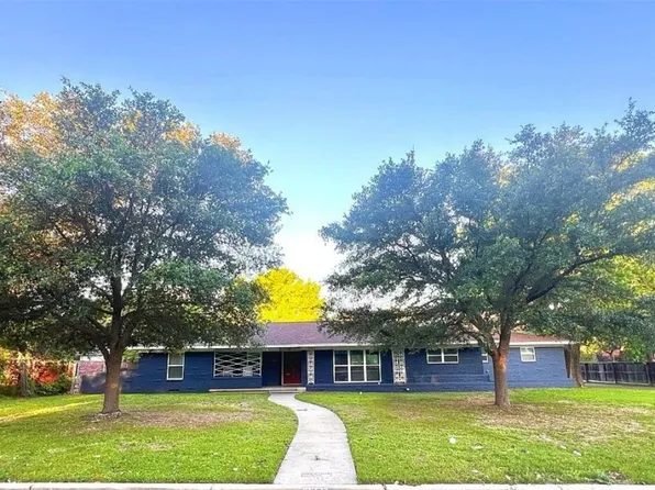 2306 Carolinda Dr, Waco, TX 76710