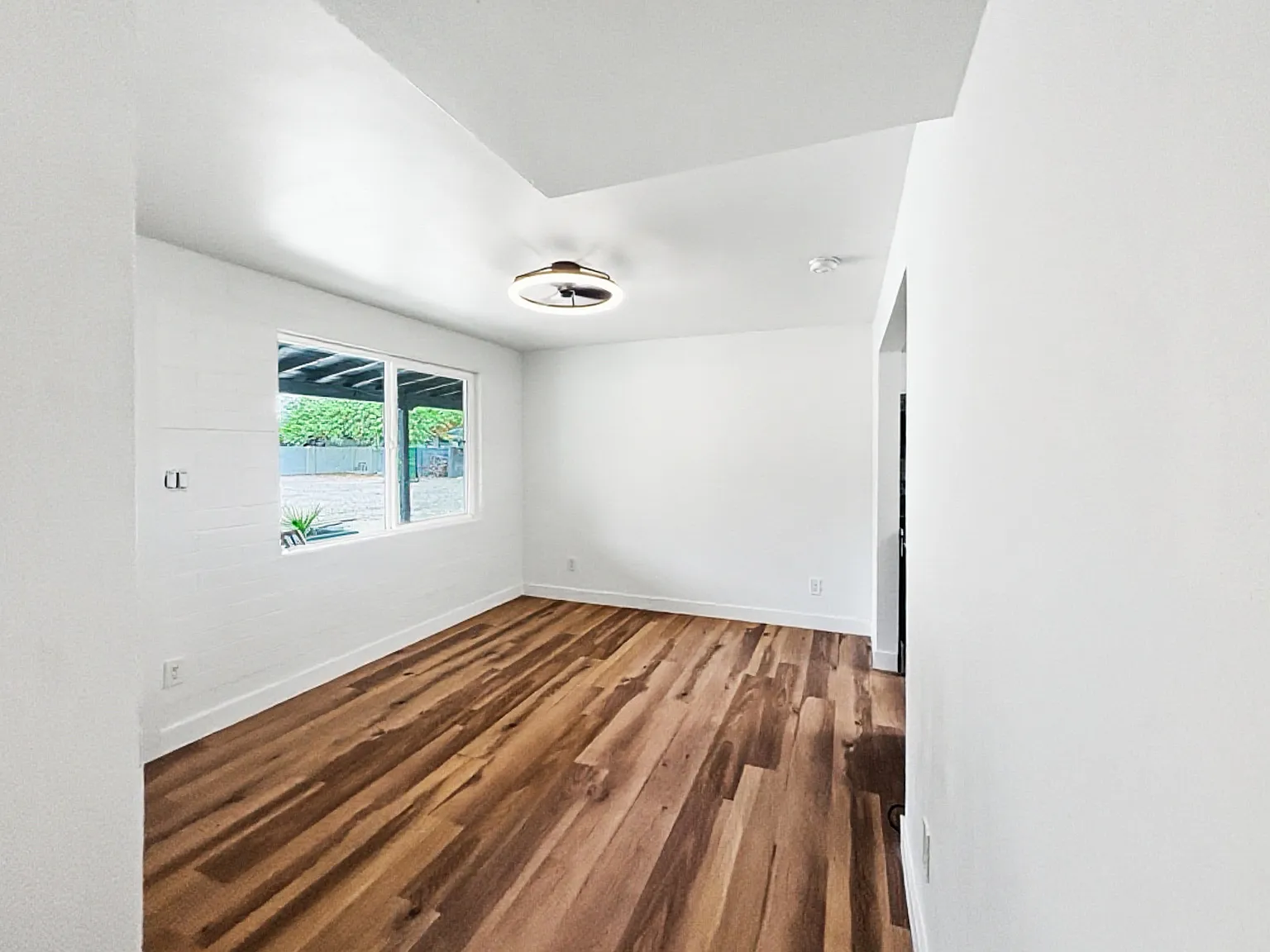 2 bed, 650 sqft, $1,400 — Photo 4