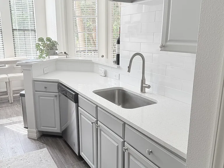 513 Mirasol Cir #203 — Photo 6