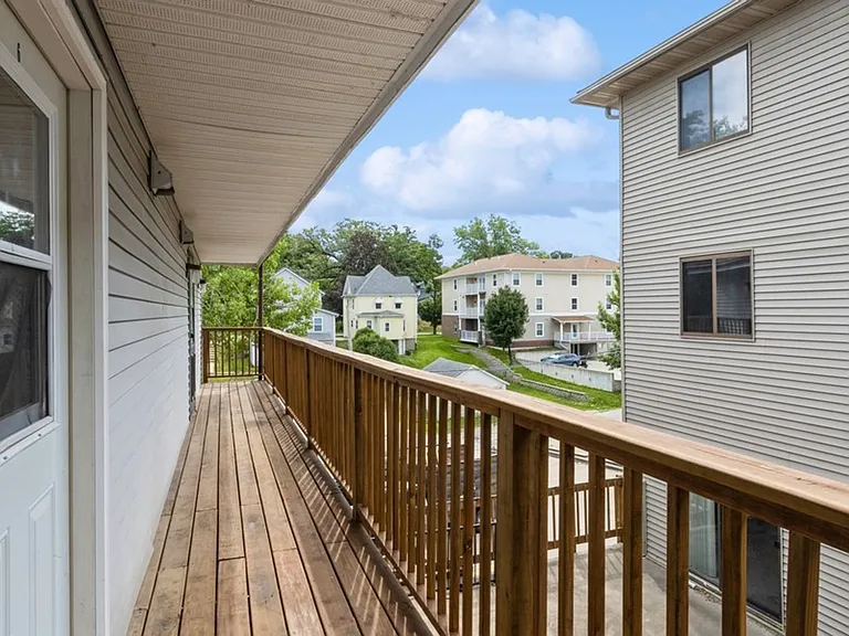 434 S Johnson St — Photo 14
