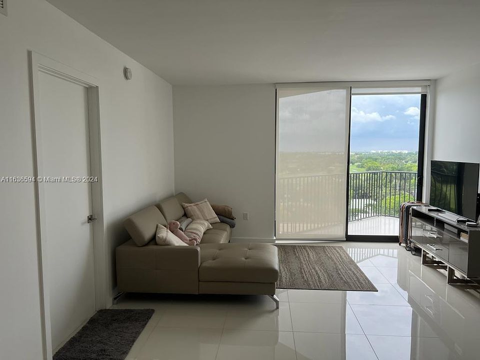 1st image of 5252 Paseo Blvd #710