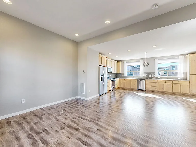 9076 E 50th Ave — Photo 11