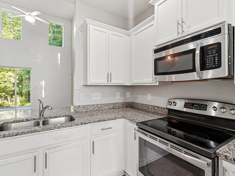 4991 Hay Bale Ct — Photo 11