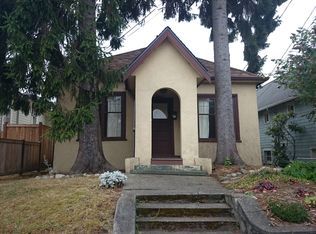 761 N 74th St, Seattle, WA 98103