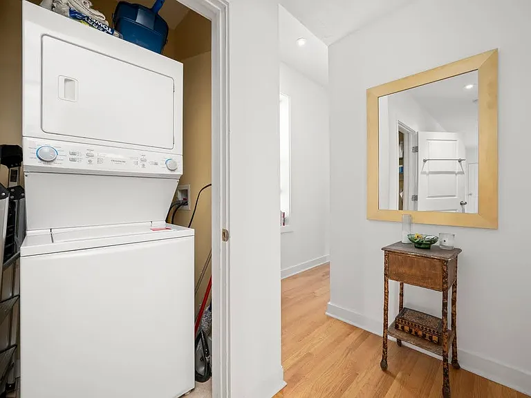 2459 W Augusta Blvd #2 — Photo 10