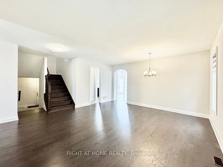 6 Sweet Cicely St — Photo 9