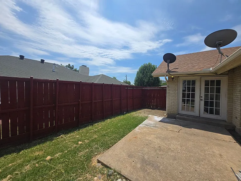 13439-13441 Blossomheath Ln — Photo 3