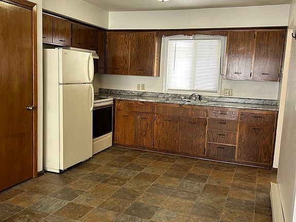 4th image of 1126 N Town Hall Rd #1126