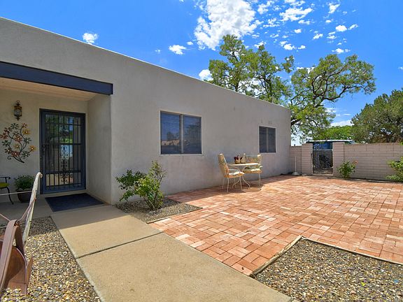 2nd image of 1195 Comanche Ct SE