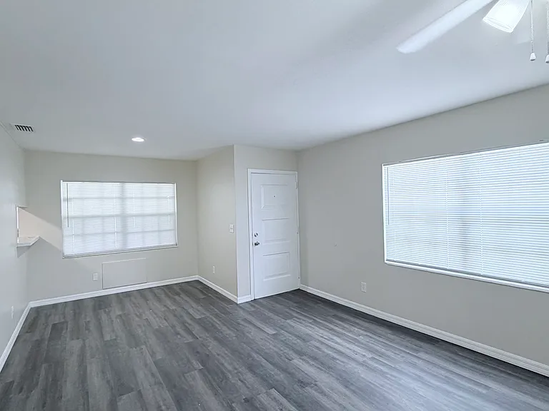 7912 W Paris St — Photo 24