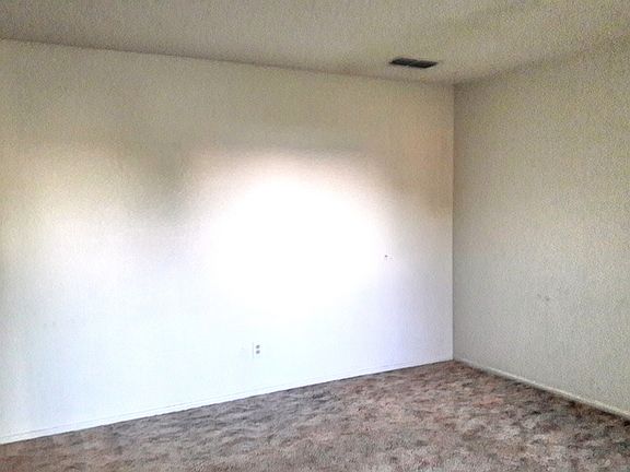 4th image of 125 Texas Dr